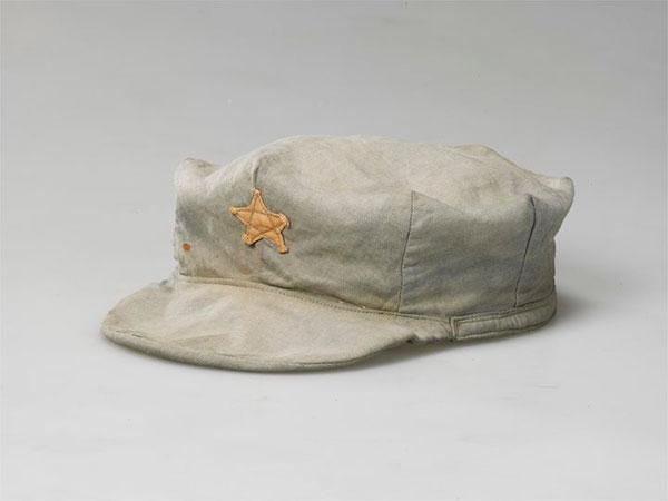 Long March items go on display at National Museum of China(1/15)