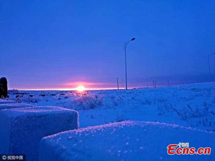 Amazing view of snow-covered Hulun Buir(1/4)