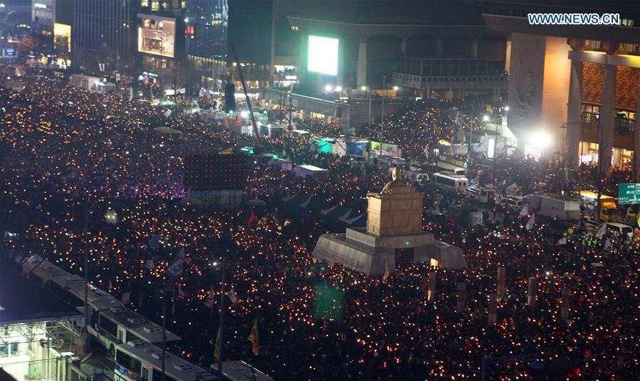People attend rally demanding Park to step down(1/8)