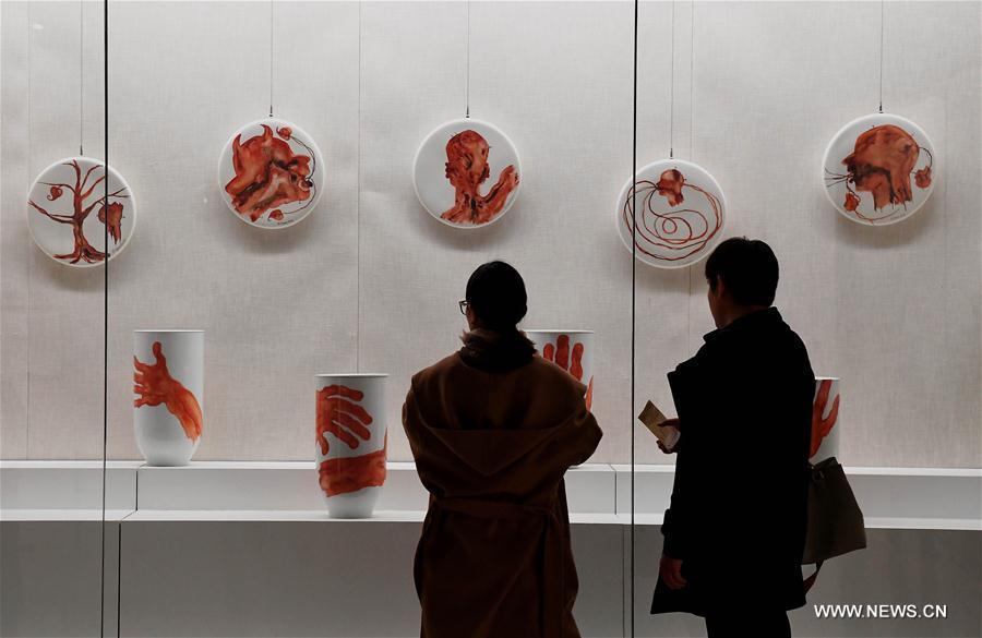 1st Central China International Ceramics Biennale opens to public (2/6)