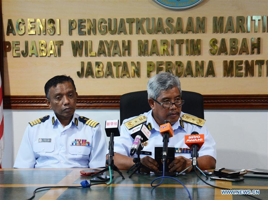 Chinese ambassador urges continued efforts in search for missing persons of sunken boat (1/3)