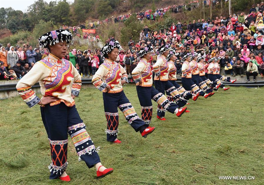 Yi ethnic people celebrate Er Yue Er in SW China's Yunnan (1/7)