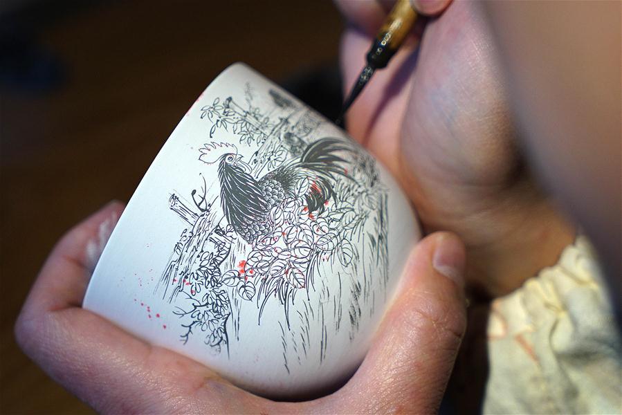 Jingdezhen's porcelain products exported to 75 countries and regions(1/7)