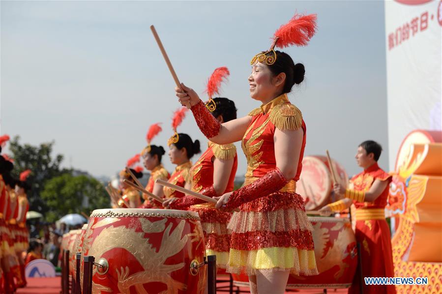Upcoming traditional Duanwu Festival greeted around China(9/9)