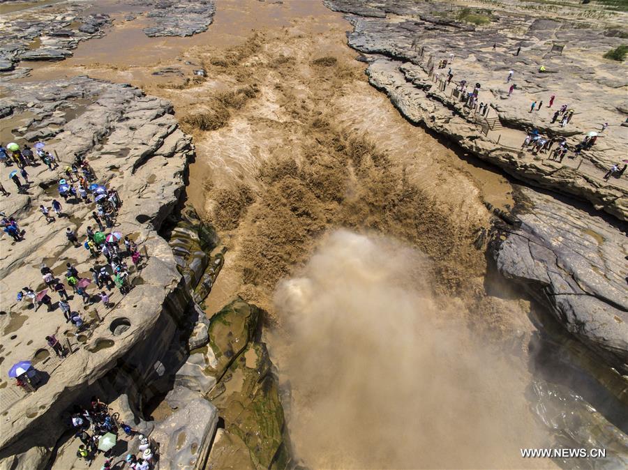 Aerial photos show Hukou Waterfall of Yellow River(1/4)