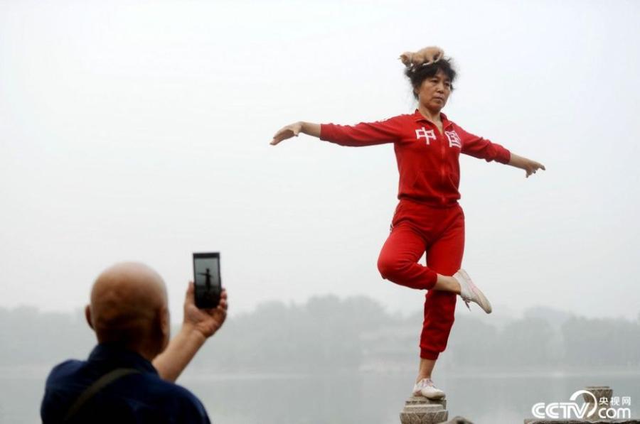 Chinese elderly have unique skills for fitness(1/10)