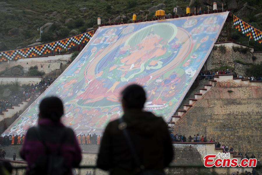 Shoton Festival starts in Lhasa(1/6)