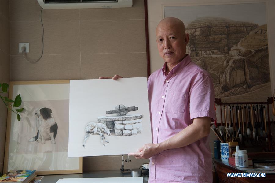 Pyrographer Hao Youyou displays his works in Shijiazhuang, north China's Hebei Province, July 24, 2017. The 64-year-old Hao Youyou has worked on pyrography, a kind of art of decorating wood by burning designs into its surface with the tip of a heated tool, for 41 years. In 2016, Hao was honored with the title of national industrial arts maestro. (Xinhua/Pu Dongfeng)

<br\><br\>As socialism with Chinese characteristics has entered a new era, people have better aspirations for their lives. An increasing number of Chinese elderly people adopt a positive attitude towards their later life. Although they are in the sunset of life, their lives can still be glorious.