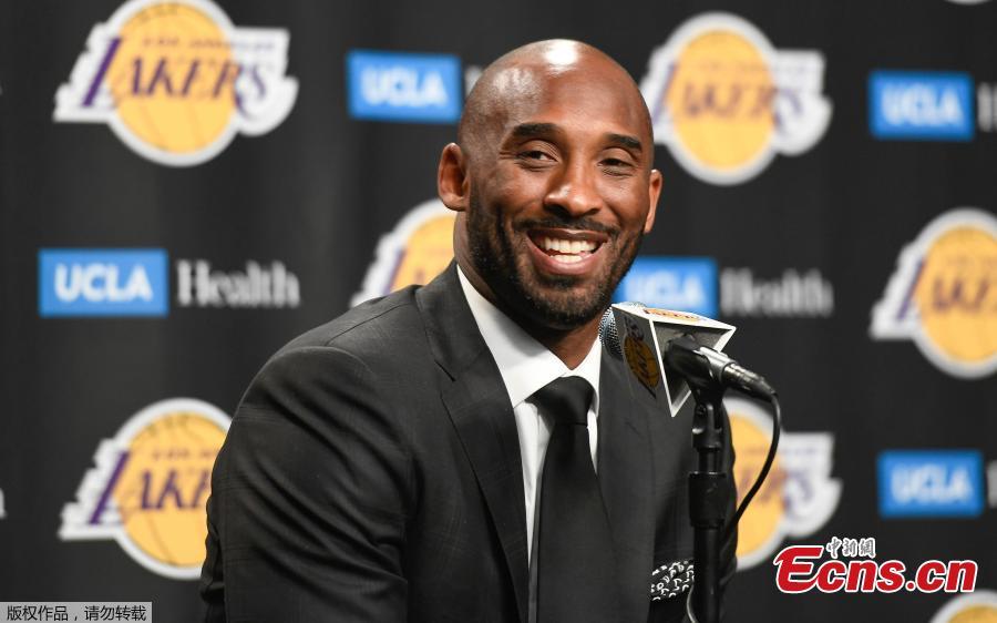 Lakers retire Kobe Bryant's 8 and 24 jerseys(1/6)