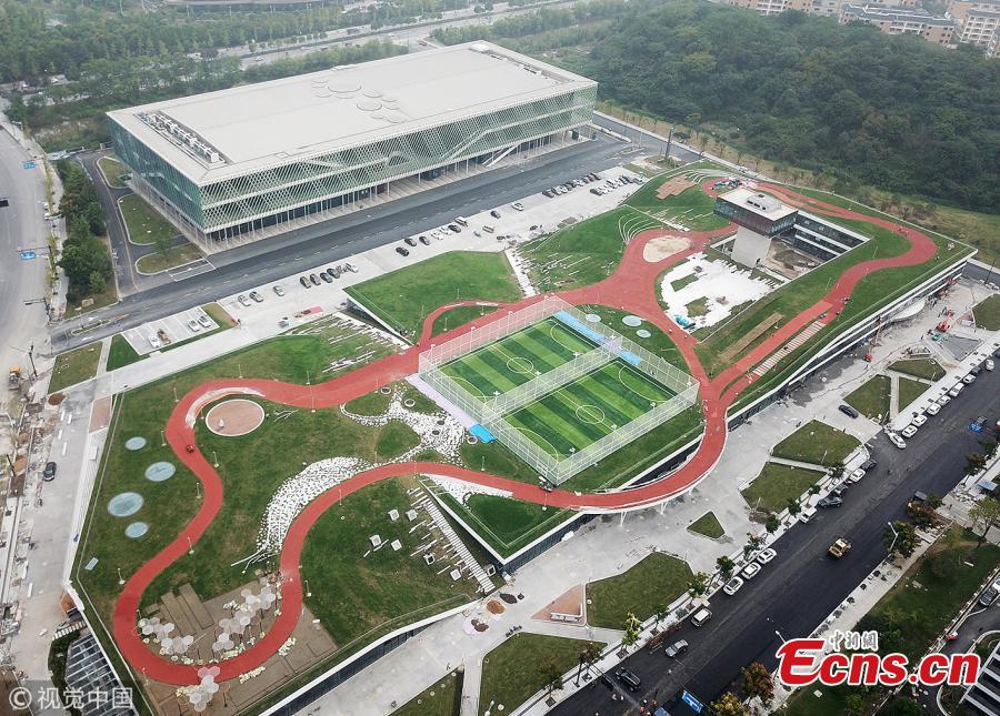 Rooftop racetrack built in Hangzhou(1/3)