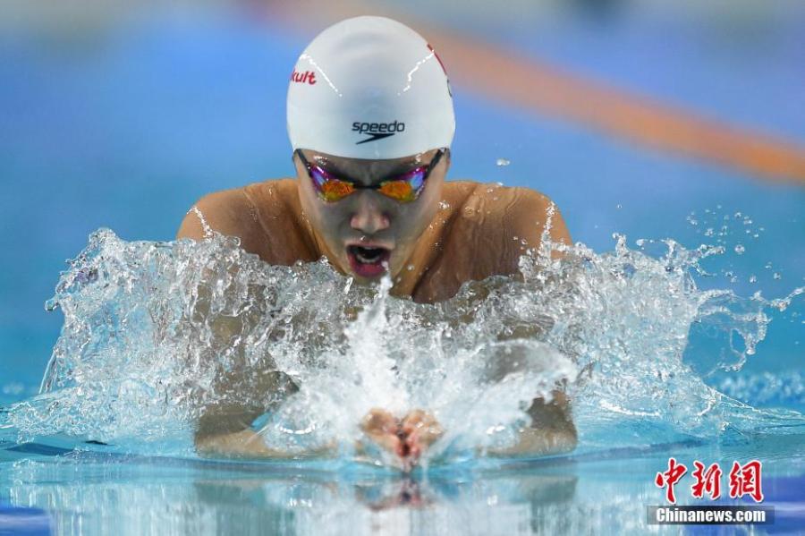 Yan Zibei places second in the men\'s 200m breaststroke at the China Swimming National Championships in Taiyuan City, Shanxi Province, April 15, 2018. (Photo: China News Service/Wu Junjie)