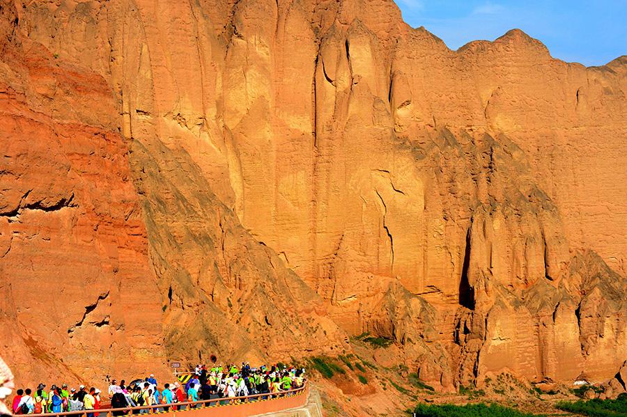 Photo taken on May 22, 2018, shows the scene of the Yellow River stone forest national geological park in Jingtai county, Gansu Province. The landscape was formed due to collective forces of wind erosion, gravity collapse as well as the control of tectonic movements. (Photo by Pei Qiang/Asianewsphoto)