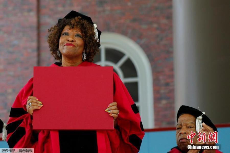 Honorary degree recipient and poet Rita Dove talks during the 367th Commencement Exercises at Harvard University in Cambridge, Massachusetts, U.S., May 24, 2018. (Photo/Agencies)