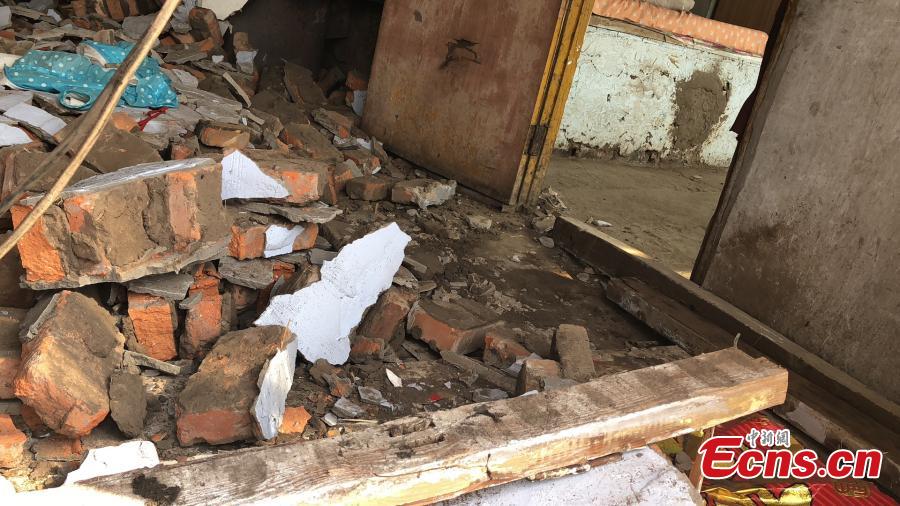 A house collapses following a magnitude of 5.7 earthquake in Songyuan City, Northeast China’s Jilin Province, May 28, 2018. (Photo: China News Service/Lyu Shengnan)