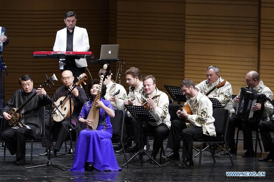 Musicians play Chinese folk music at the Shanghai Cooperation Organization (SCO) Art Festival in Beijing, capital of China, May 30, 2018. The festival opened here on Wednesday and will last until Friday. (Xinhua/Shen Bohan)