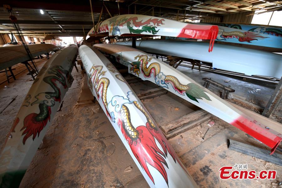 A close-up view of patterns on a dragon boat in Fangzhuang Village, Minhou County, East China’s Fujian Province, May 30, 2018. The village has a 700-year history of dragon-boat making. As fewer young people work to inherit the skills of the traditional craft, the village is now home to just four factories still using ancient simple tools to make the handmade boats. The Dragon Boat Festival is celebrated on the fifth day of the fifth month of the Chinese lunar calendar and falls on June 18 this year. (Photo: China News Service/Wang Dongming)
