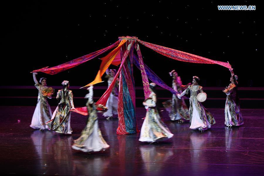 Uzbek dancers perform during a folk dance show of the Shanghai Cooperation Organization (SCO) art festival held in Beijing, capital of China, June 1, 2018. (Xinhua/Shen Bohan)