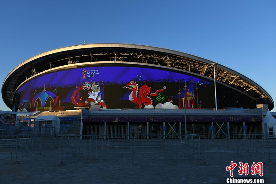 A view of the screen at Kazan Arena, a stadium in Kazan, Russia, June 16, 2018. It\'s the largest outside screen in Europe. (Photo: China News Service/Tian Bochuan)