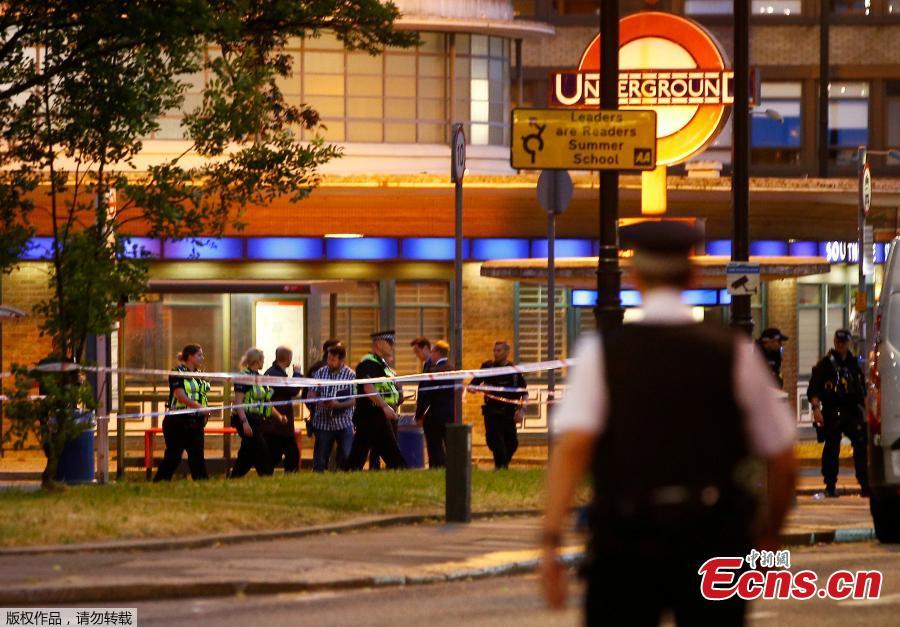 <?php echo strip_tags(addslashes(Police attend the scene after several people were injured after a small explosion at Southgate Underground station in north London, Britain June 19, 2018. Five people have been injured after an explosion at a London underground station, which officials said they believed was caused by a battery short circuit. (Photo/Agencies))) ?>