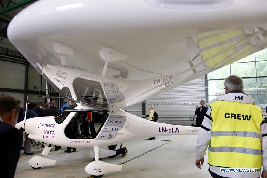 The two-seat electric aircraft, Alpha Electro G2, is seen at the airport in Oslo, Norway, June 18, 2018. Norway\'s first electric aircraft took to the skies on Monday as the Nordic country that is known for electric cars vowed to electrify its aviation as well. (Xinhua/Liang Youchang)