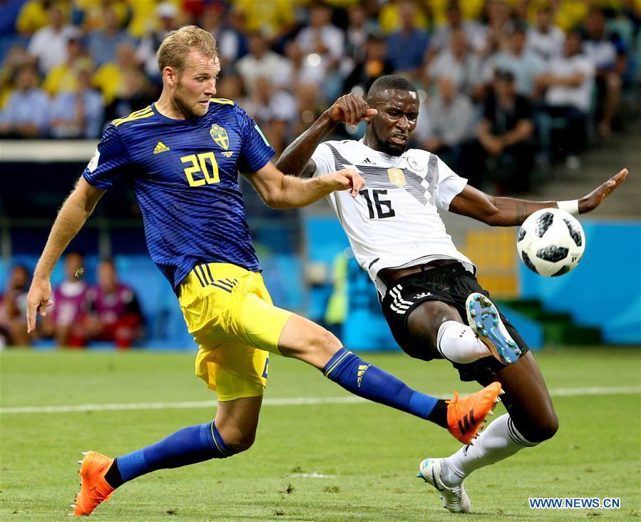 Ola Toivonen (L) of Sweden scores a goal during the 2018 FIFA World Cup Group F match between Germany and Sweden in Sochi, Russia, June 23, 2018. (Xinhua/Li Ming)