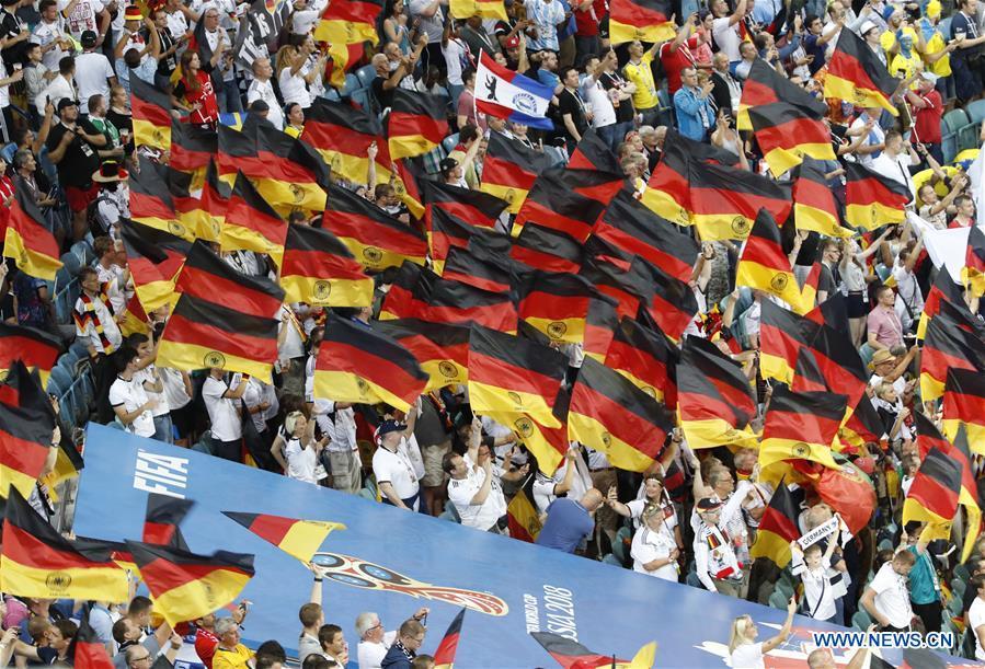 <?php echo strip_tags(addslashes(Fans of Germany cheer prior to the 2018 FIFA World Cup Group F match between Germany and Sweden in Sochi, Russia, June 23, 2018. (Xinhua/Ye Pingfan))) ?>