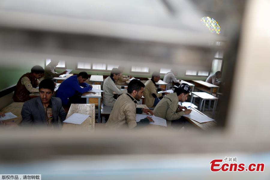<?php echo strip_tags(addslashes(Students take their final term exam of high school in Sanaa, Yemen, June 30, 2018. (Photo/Agencies))) ?>