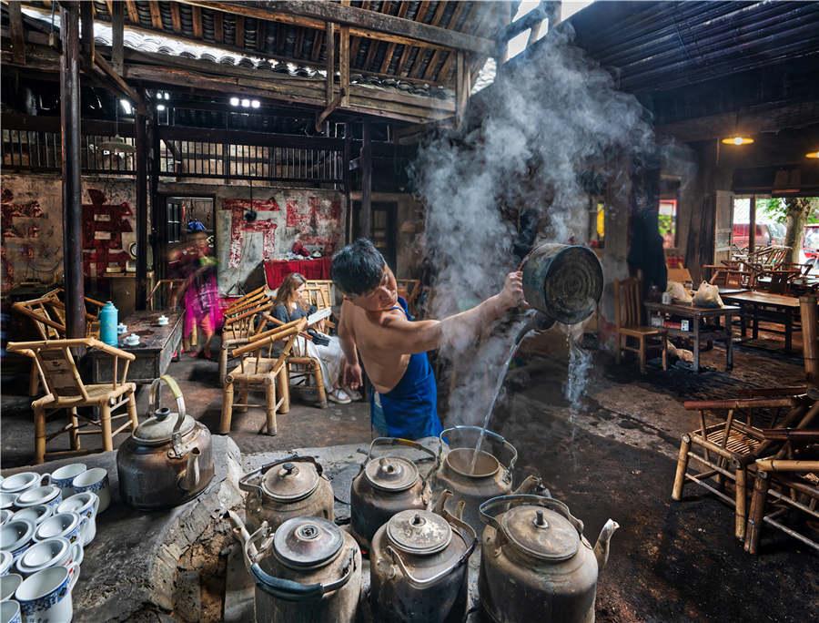 A photo of Pengzhen Teahouse in Chengdu by Trey Ratcliff. (Photo provided to chinadaily.com.cn)