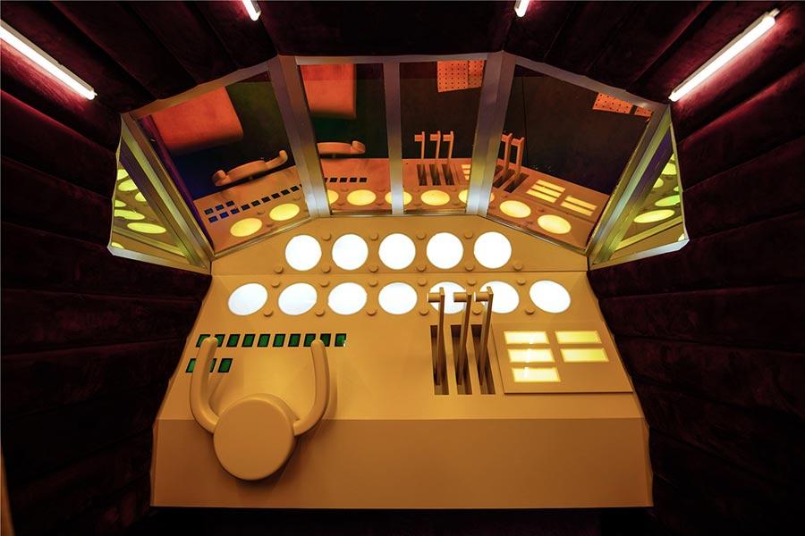 Inside the egg jet.(Photo provided to chinadaily.com.cn)