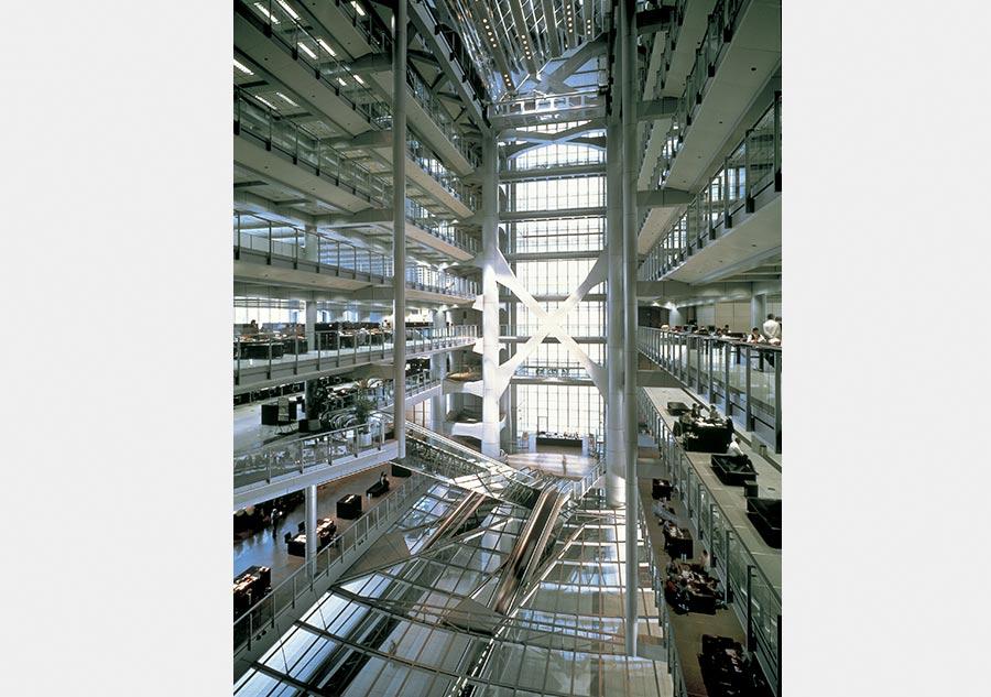 Hong Kong and Shanghai Bank Headquarters in Hong Kong (Photo/Courtesy of Ian Lambot)
