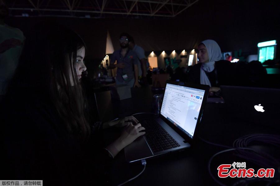 Saudi women attend a hackathon in Jeddah on July 31, 2018, prior to the start of the annual Hajj pilgrimage in the holy city of Mecca. More than 3,000 software developers and 18,000 computer and information-technology enthusiasts from more than 100 countries take part in Hajj hackathon in Jeddah until August 3. The three-day event, believed to be one of the biggest of its kind in the Middle East, tasks participants with creating technology and applications that will help make the Hajj experience easier and more enjoyable for pilgrims. (Photo/Agencies)