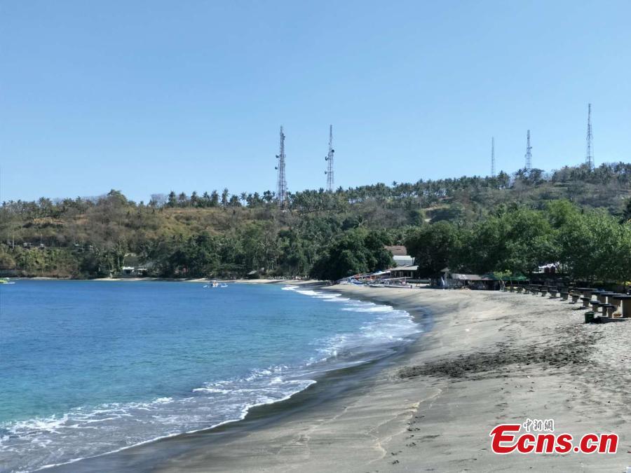 <?php echo strip_tags(addslashes(Photo taken on Aug. 7 shows an empty beach of the Lombok Island, Indonesia after a 7.0-magnitude earthquake hit the Lombok Island on Aug. 5, 2018. (Photo: China News Service/Lin Yongchuan))) ?>