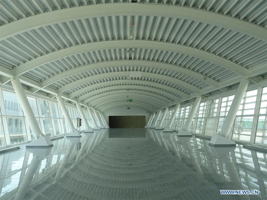 <?php echo strip_tags(addslashes(Photo taken on Aug. 10, 2018 shows the passenger boarding corridor of the new Algiers Airport in Algeria. The construction of new Algiers Airport by China State Construction Engineering Corporation (CSCEC) will be completed soon. (Xinhua))) ?>