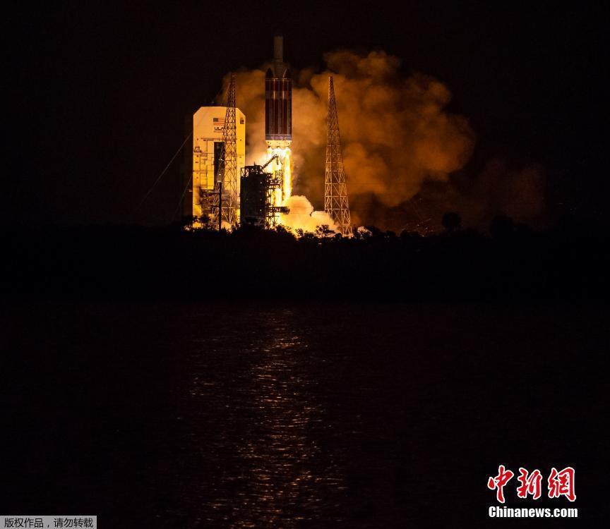 NASA\'s Parker Solar Probe, the fastest spacecraft in history, blasts off in the U.S. state of Florida, Aug. 12, 2018, on a mission to study the Sun at closer range than any other spacecraft. (Photo/Agencies)