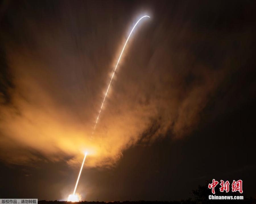 NASA\'s Parker Solar Probe, the fastest spacecraft in history, blasts off in the U.S. state of Florida, Aug. 12, 2018, on a mission to study the Sun at closer range than any other spacecraft. (Photo/Agencies)