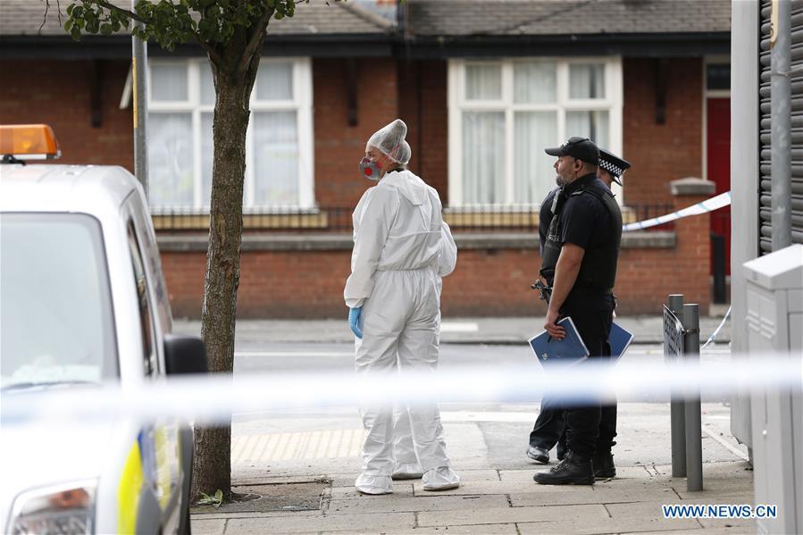 Policemen arrive at the scene of the mass shooting occurring in the Moss Side area, Manchester, Britain, Aug. 12, 2018. A mass shooting in the British city of Manchester wounded 10 people Sunday morning, local authorities said. (Xinhua/Ed Sykes)