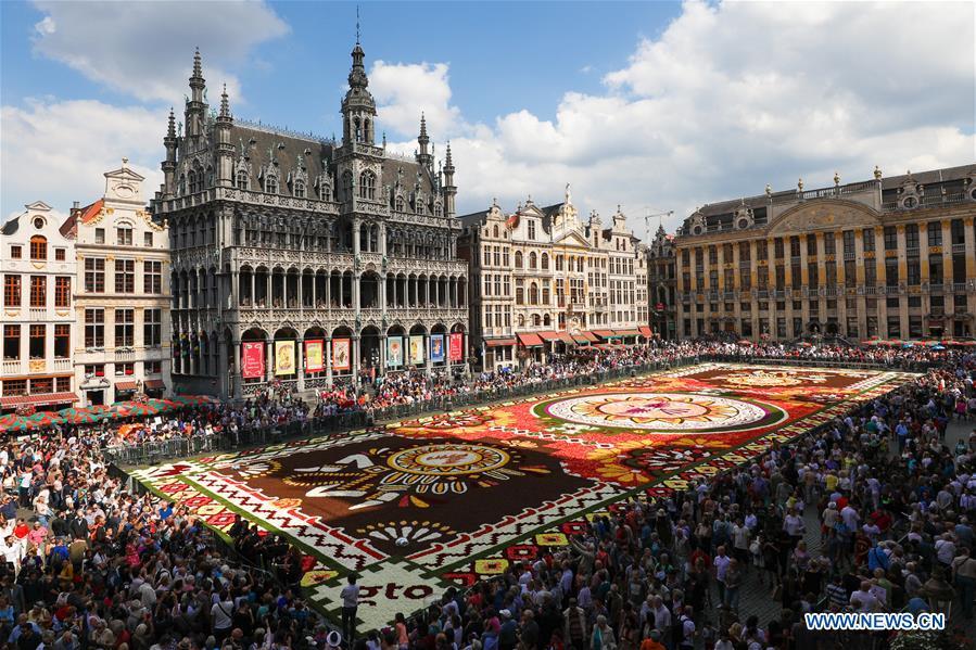 Photo taken on Aug. 17, 2018 shows the Flower Carpet at the Grand Place in Brussels, Belgium. The Flower Carpet 2018 is held at the Grand Place in Brussels from Aug. 16 to Aug. 19. This year\'s carpet is dedicated to Guanajuato, a Mexican region with rich floral culture and tradition. (Xinhua/Zheng Huansong)