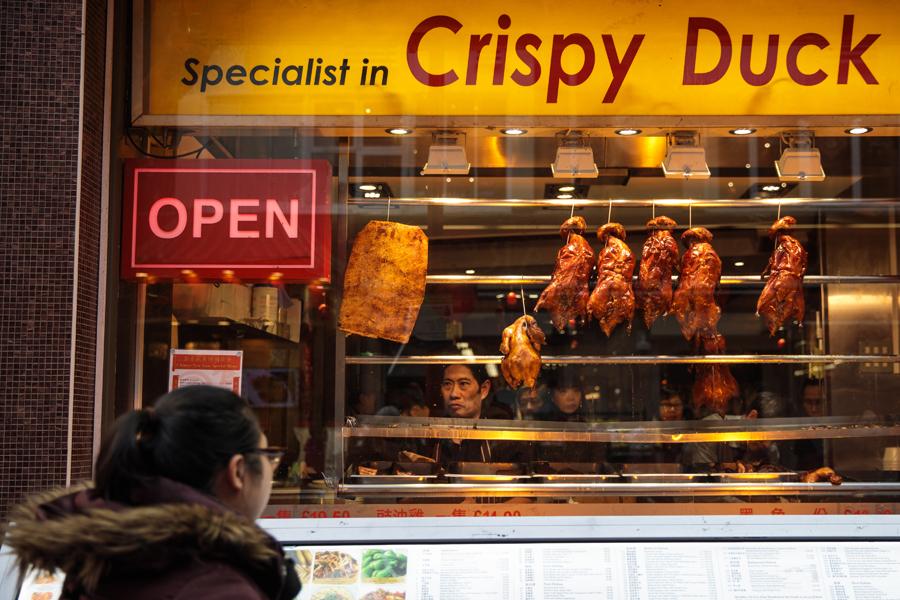 A restaurant in Chinatown, London. (Photo/China Daily)