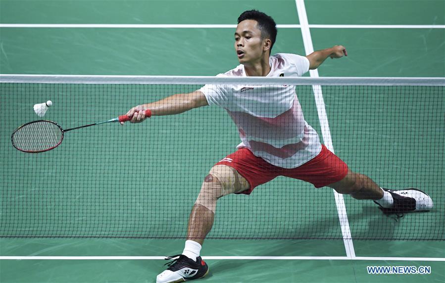 Indonesia\'s Anthony Sinisuka competes during the singles match with China of men\'s team final between China and Indonesia at the 18th Asian Games in Jakarta, Indonesia on Aug. 22, 2018. (Xinhua/Du Yu)