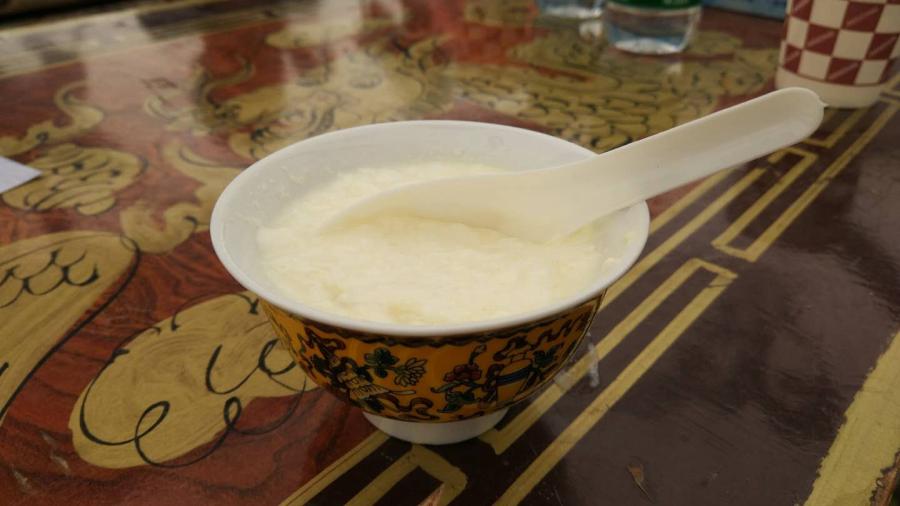 Yak milk yogurt is sourer than the cow\'s milk version but refreshing in the summer and often eaten with a few spoonfuls of sugar. (Photo/CGTN)