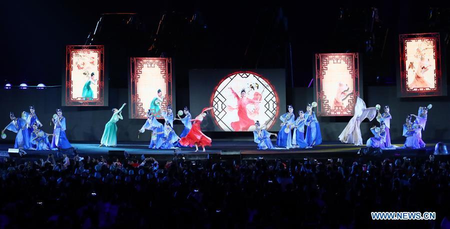 <?php echo strip_tags(addslashes(Photo taken on Sept. 2, 2018 shows the Hangzhou 2022 presentation during the closing ceremony of the 18th Asian Games at the Gelora Bung Karno (GBK) Main Stadium in Jakarta, Indonesia.(Xinhua/Lan Hongguang))) ?>