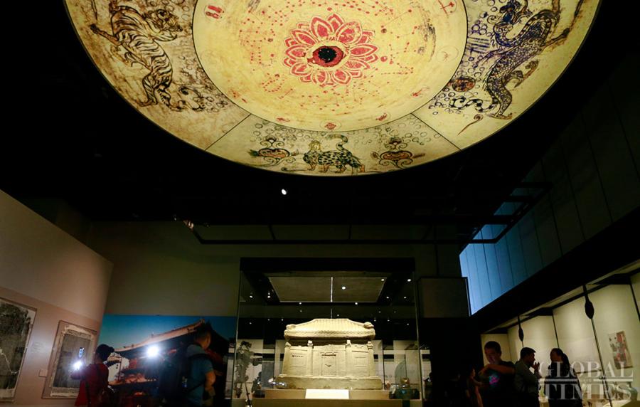 An exhibition showcasing some 270 Liao Dynasty (907-1125) relics from Inner Mongolia Autonomous Region, Beijing and Liaoning Province kicked off at Beijing\'s Capital Museum on Thursday. The show provides insight into the history and culture of the ancient nomadic group Khitan, founder of the Liao Dynasty. (Photos: Li Hao/GT)