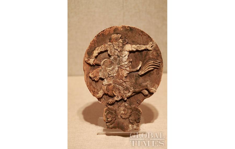 An exhibition showcasing some 270 Liao Dynasty (907-1125) relics from Inner Mongolia Autonomous Region, Beijing and Liaoning Province kicked off at Beijing\'s Capital Museum on Thursday. The show provides insight into the history and culture of the ancient nomadic group Khitan, founder of the Liao Dynasty. (Photos: Li Hao/GT)