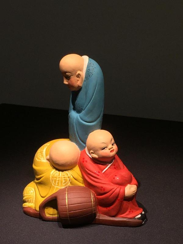 Colored sculptures are shown at the exhibition. (Photo/China Daily)