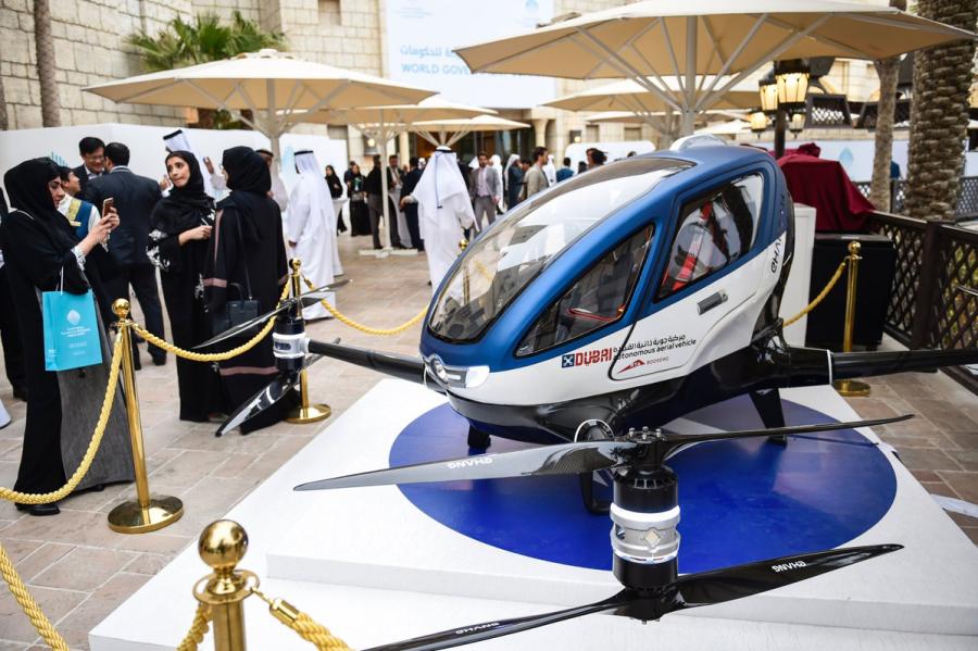 The Ehang 184 passenger drone is displayed in Dubai. The electrically powered drone, developed by a company in Guangzhou, can carry a passenger weighing up to 100 kilograms and can travel at speeds of up to 100 kilometers per hour. (Photo/CHINA DAILY)

Ehang\'s Chief Executive Officer Hu Huazhi said in a statement in February: \