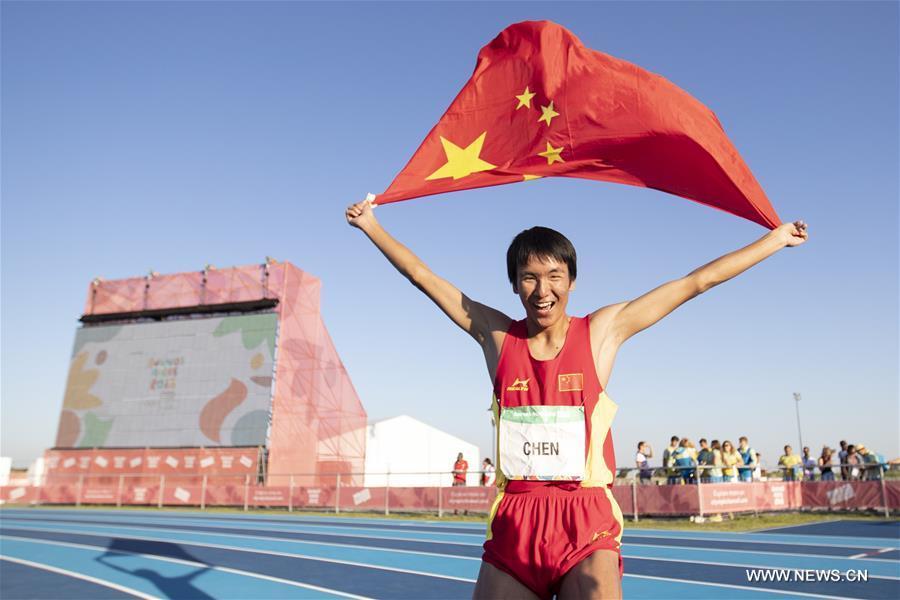 Chen Long of China celebrates after the men\'s high jump of athletics event at the 2018 Summer Youth Olympic Games in Buenos Aires, Argentina, on October 14, 2018. Chen won the gold medal. (Xinhua/Li Ming)