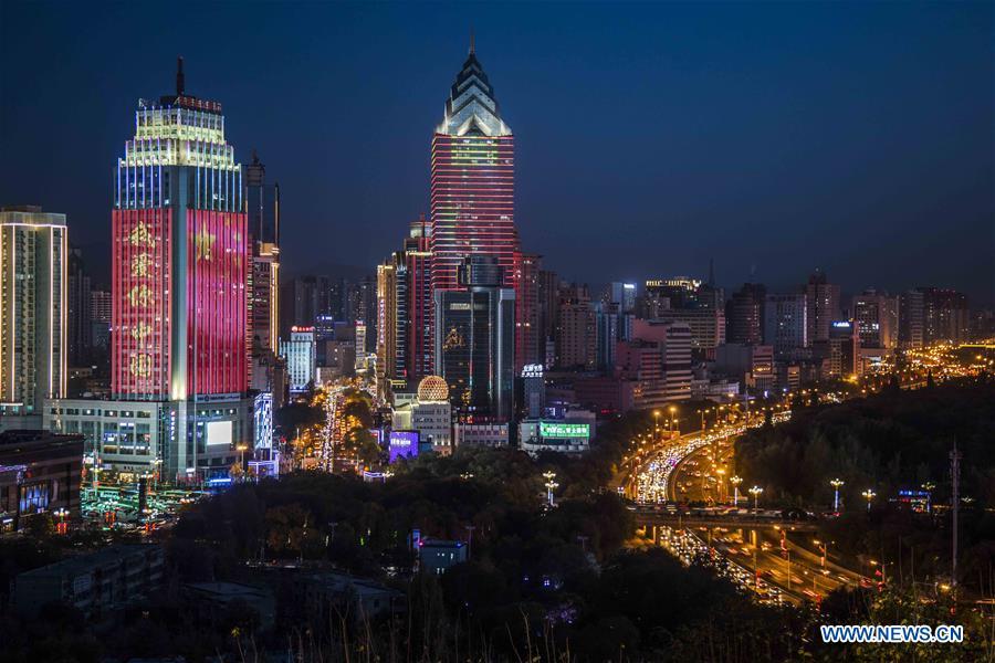 Photo taken on Oct. 9, 2018 shows a night view of Urumqi, capital of northwest China\'s Xinjiang Uygur Autonomous Region. (Xinhua/Guan Tianyu)