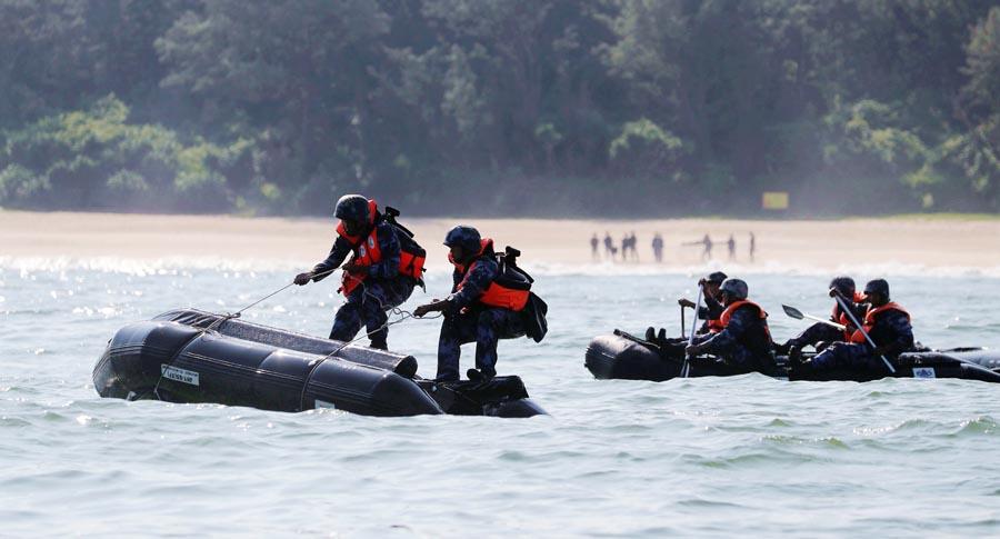 <?php echo strip_tags(addslashes(The PLA Navy Marine Corps special combat team conduct frogman training. (PHOTO/CHINA DAILY)

<p>The Dragon Commando's pointed knife unit is the top team in the Marine Corps. And since its establishment, it has participated in escort operations in the Gulf of Aden nine times. 

<p>It has also successfully competed in an international scouting competition and taken part in joint missions with Russia, Pakistan, Australia and the United States.)) ?>