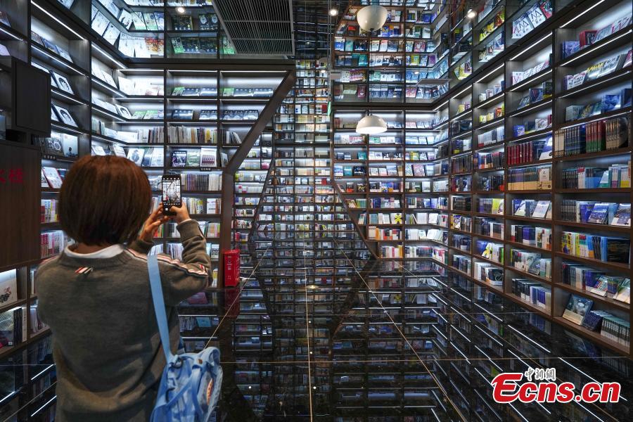 <?php echo strip_tags(addslashes(Neatly-arranged books are set on shelves at a new outlet of the Zhongshuge bookstore in Guiyang City, Southwest China’s Guizhou Province, Oct. 29, 2018. The design of the store took inspiration from the karst landforms of the province and features other signature tourism and cultural icons, making it a fresh attraction for local readers and other visitors. (Photo: China News Service/He Junyi))) ?>