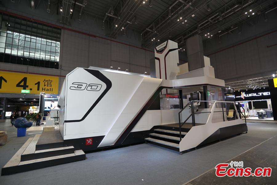 This photo taken on Nov. 2, 2018 shows intelligent and high-end equipment are in place at the exhibition hall of the first China International Import Expo (CIIE). Covering a total exhibition area of 60,000 square meters, it will showcase large and heavy products in the technology-intensive fields of aerospace, robotics and automation. More than 400 enterprises from 40 countries and regions all over the world will participate in this expo. (Photo: China News Service/Zhang Hengwei)